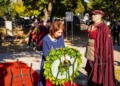 Сиљановска-Давкова положи цвеќе на вечните почивалишта на Глигоров, Трајковски и Кљусев, по повод Денот на независноста